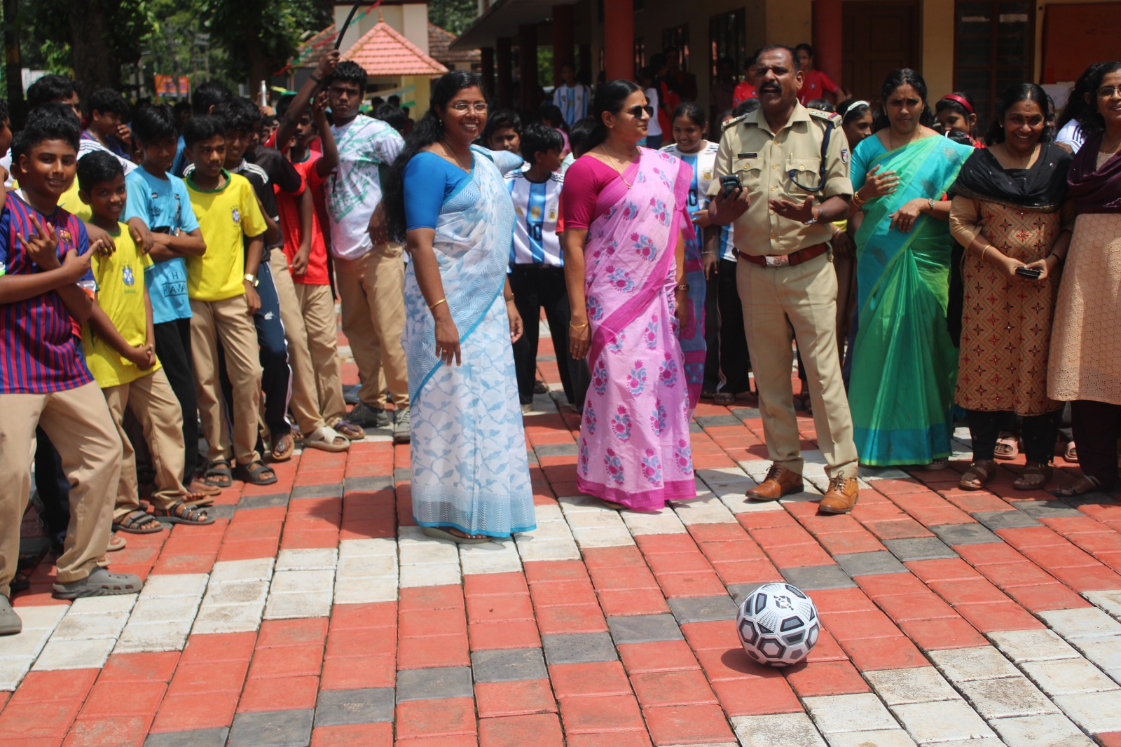  ഫിഫാ വേൾഡ് കപ്പിൻ്റെ ആവേശത്തിമിർപ്പിൽ പാണ്ടനാട് സ്വാമി വിവേകാനന്ദ ഹയർ സെക്കണ്ടറി സ്കൂളും